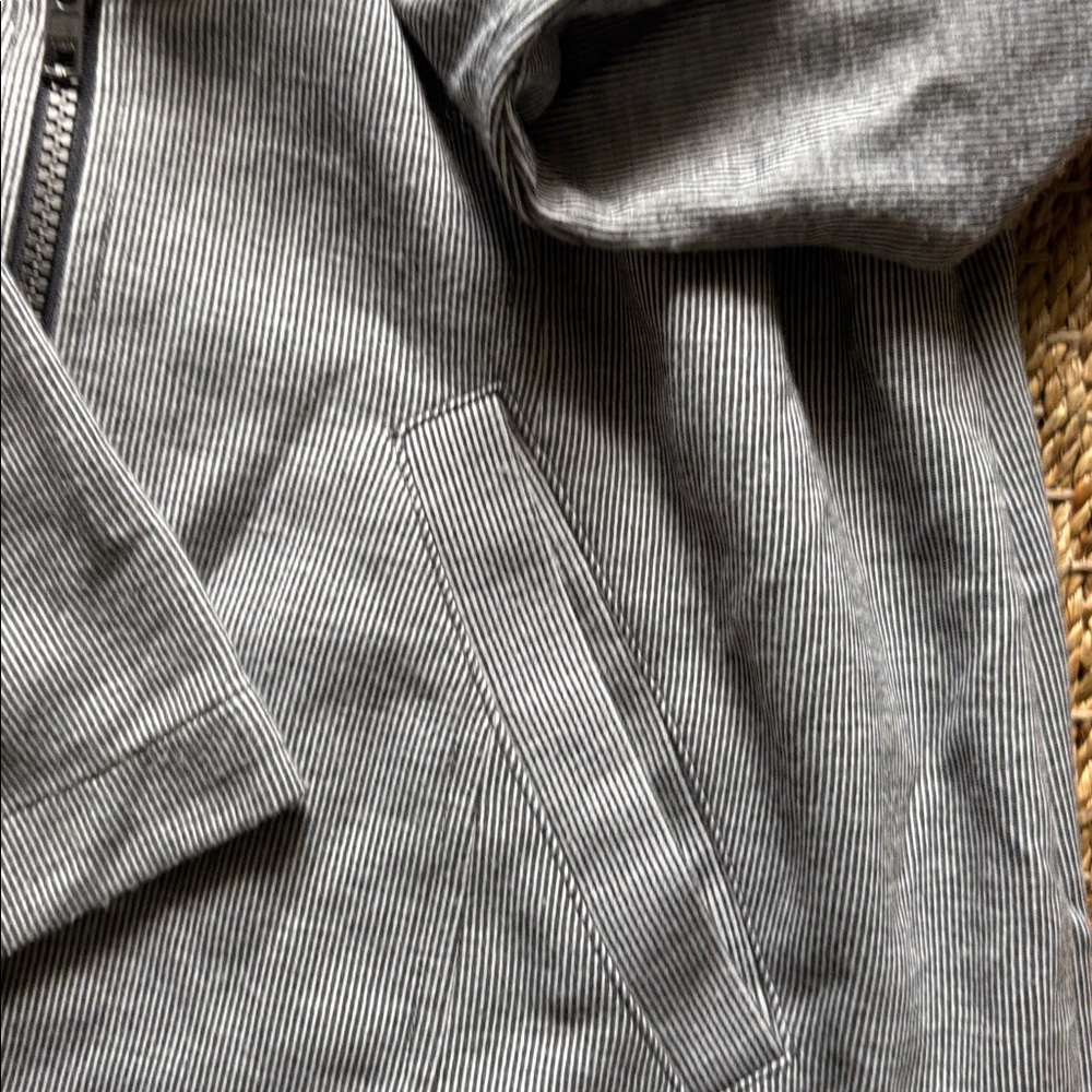 CAbi Women’s Striped Gray Open-Front Cardigan Lagenlook Size Large. - Picture 5 of 7
